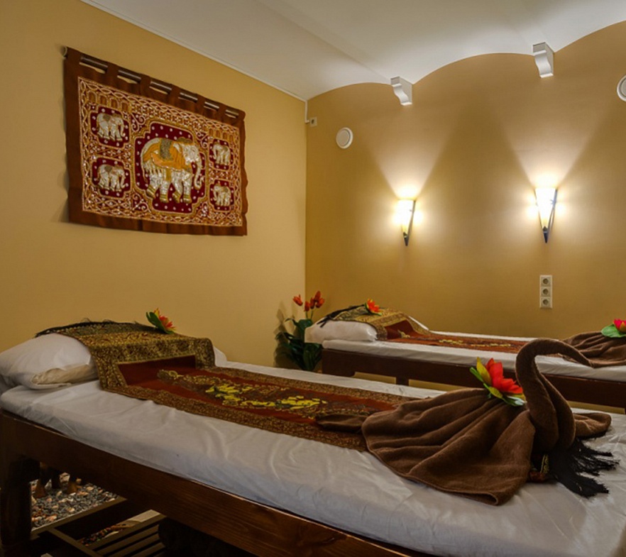 CROWN THAI SPA �������